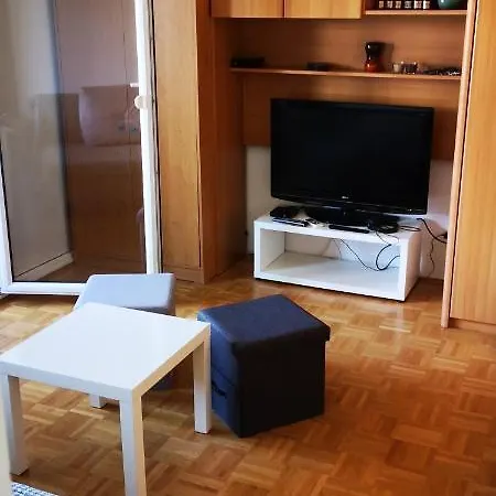 Corner Tower // Prijetno Stanovanje Za 4 Osebe + Free Parking Apartment Ljubljana