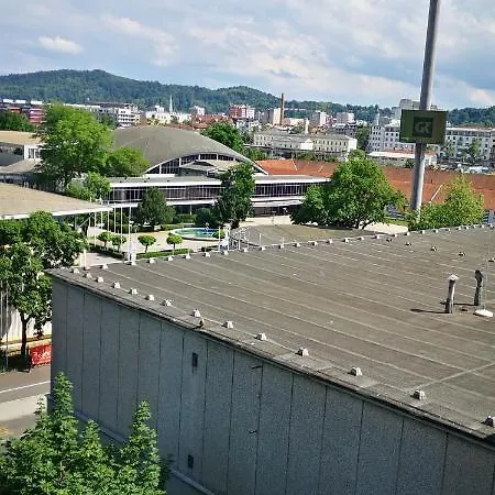 Corner Tower // Prijetno Stanovanje Za 4 Osebe + Free Parking * Ljubljana